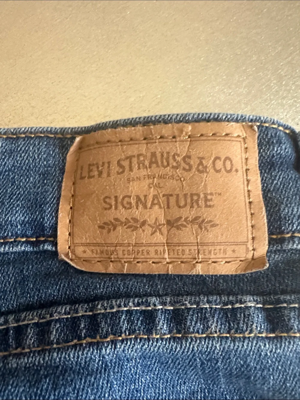 Levi's Women's Dark Blue Flare Jeans - Picture 10 of 10